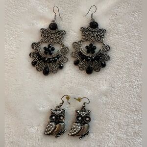 Bundle of silver & black earrings. Owl & chandelierer style.